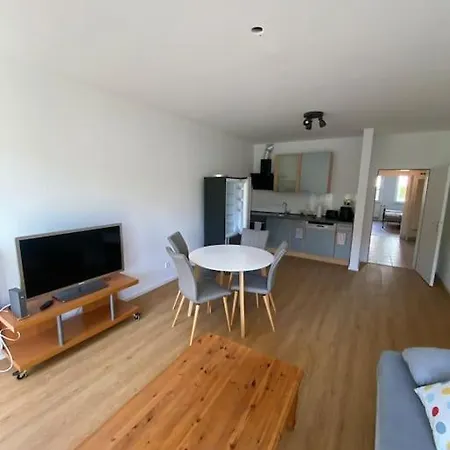 Apartment 2-zimmer Im Herzen Von Opladen